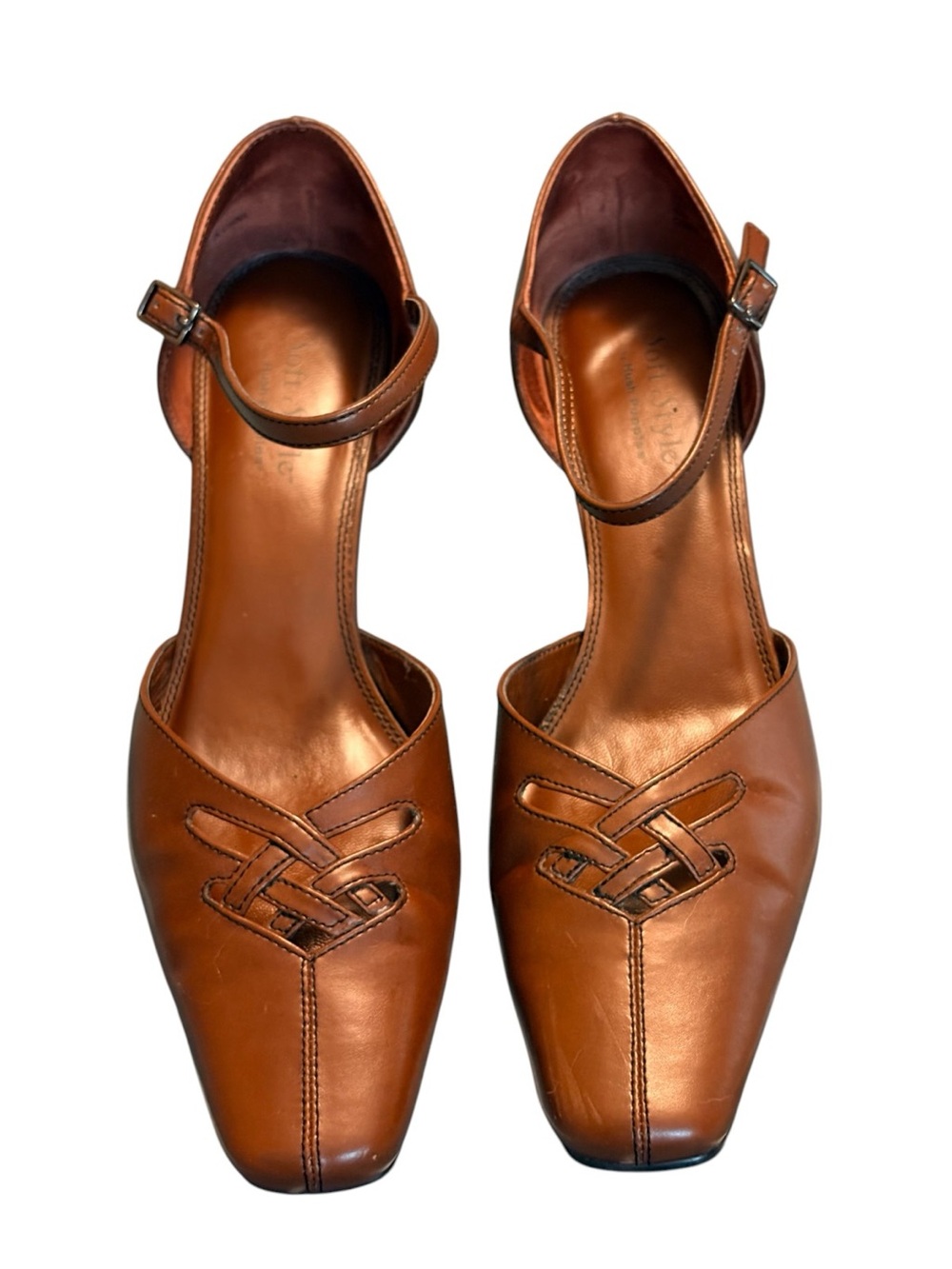 Mary Jane Heels Size 7.5 Soft Style Hush Puppies